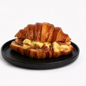 Croissant jamón y huevo