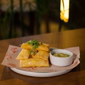 Tequeños de Jamón y Queso