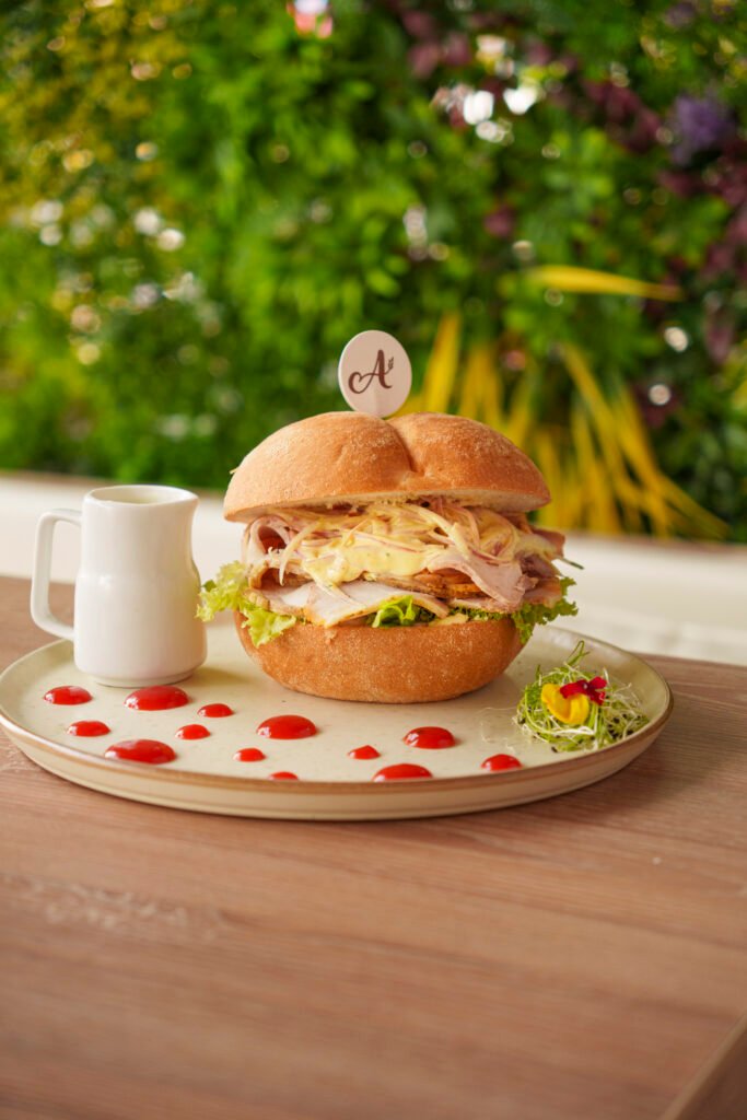 LA IMAGEN ES REFERENCIAL