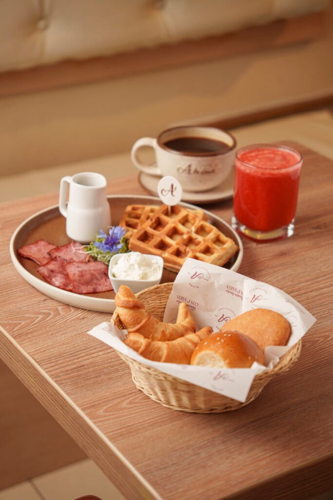 LA IMAGEN ES REFERENCIAL, PODRIA VARIAR LA DECORACION