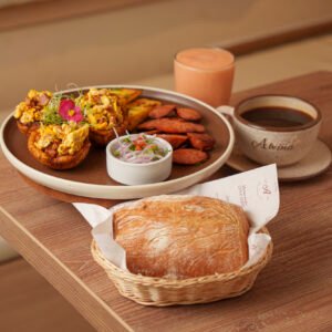 LA IMAGEN ES REFERENCAIL , PUEDE VARIAR LA DECORACION