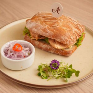 LA IMAGEN ES REFERENCIAL