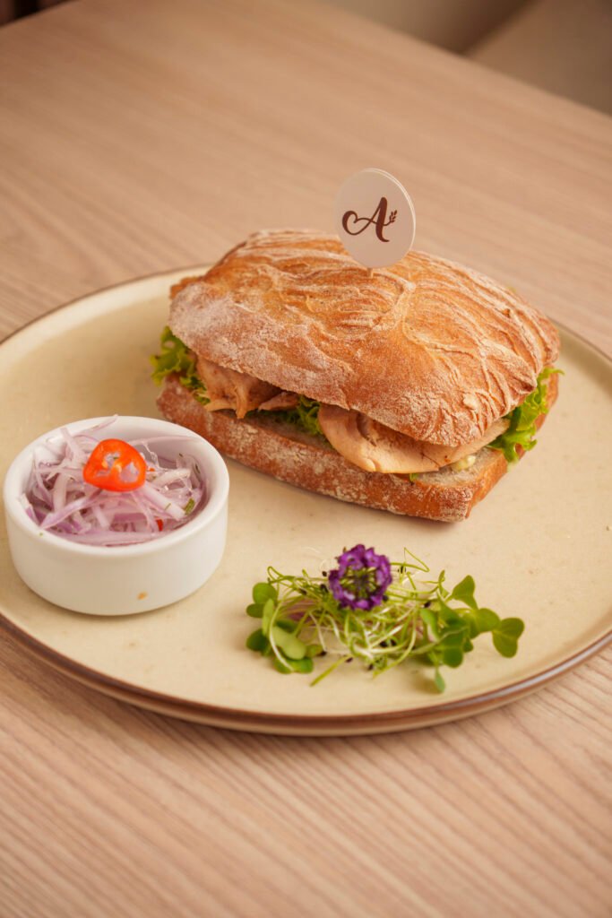 LA IMAGEN ES REFERENCIAL