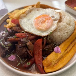 LOMO SALTADO A LO POBRE