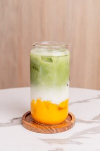 Maracumango matcha latte