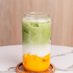 Maracumango matcha latte